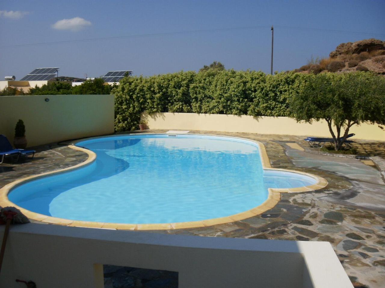 Rousolakos Pool Apartments باليكاسترون المظهر الخارجي الصورة