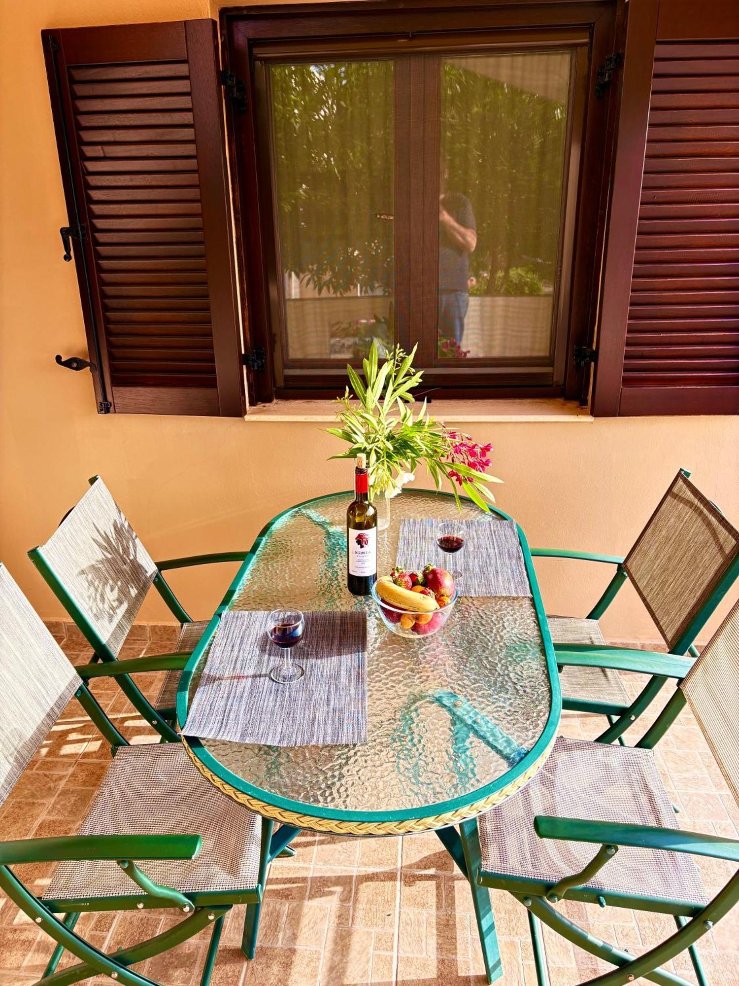 Rousolakos Pool Apartments باليكاسترون المظهر الخارجي الصورة